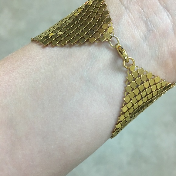 💋Shiny Gold Bracelet - Lovely! - Picture 2 of 6